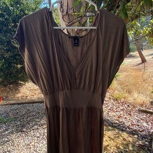 Relaxed V-neck dress